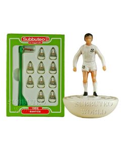 SANTOS. Retro Subbuteo Team. Modelled on the LW Figure & Bases From the 1980's.