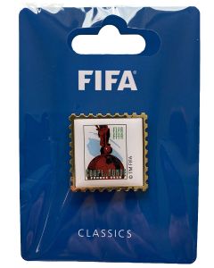Z01. 1938 FIFA WORLD CUP METAL PIN BADGE. 