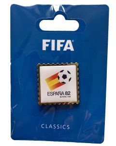 Z01. 1982 FIFA WORLD CUP METAL PIN BADGE. 