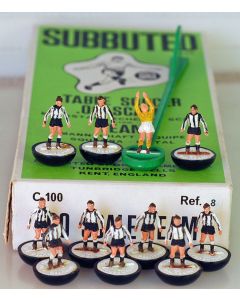 HW008. NEWCASTLE UTD. GRIMSBY. NOTTS COUNTY. Mid 70's HW Team, numbered box.