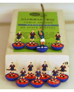 OHW019. BARCELONA. Rare Mid 1960's OHW Subbuteo Team, Numbered Box. One Repaired Player.