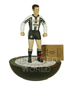 01. A LTD EDITION COLLECTABLE OFFICIAL LICENSED JUVENTUS SUBBUTEO FIGURE.