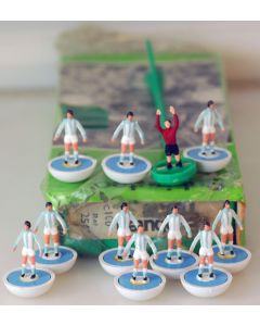 Z254. PESCARA. Hand Painted Team, numbered box.
