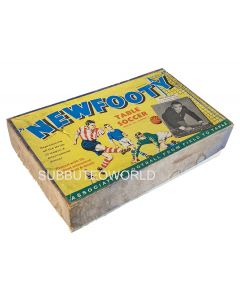 1960-61 NEWFOOTY BOX SET (NOW MANUFACTURED UNDER THE CRESTLIN NAME). WITH RED & BLUE TEAMS. Includes: Unassembled Goals, A Ball, Unassembled Celluloid Teams & Rules.