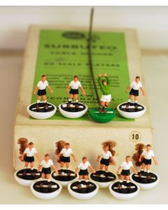OHW010. ENGLAND. WEST GERMANY. FULHAM. DERBY. Rare Mid 1960's OHW Subbuteo Team, Numbered Green & White Box.