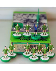Z320. N. IRELAND. Hand Painted Team, numbered box.